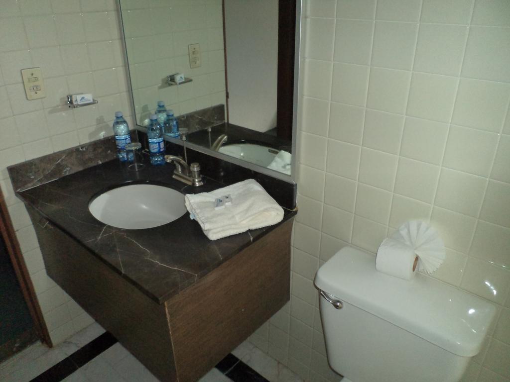 Hotel Montemar Mexico City Phòng bức ảnh